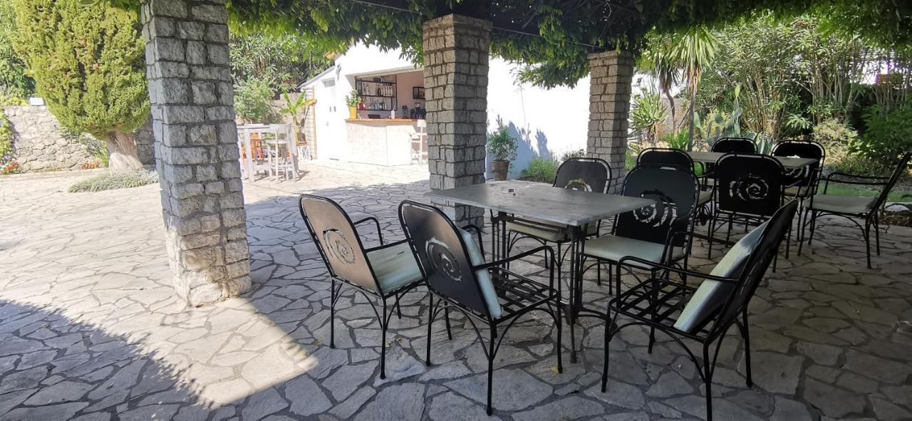 Gerekos Island Apartments Kontokali Exterior foto